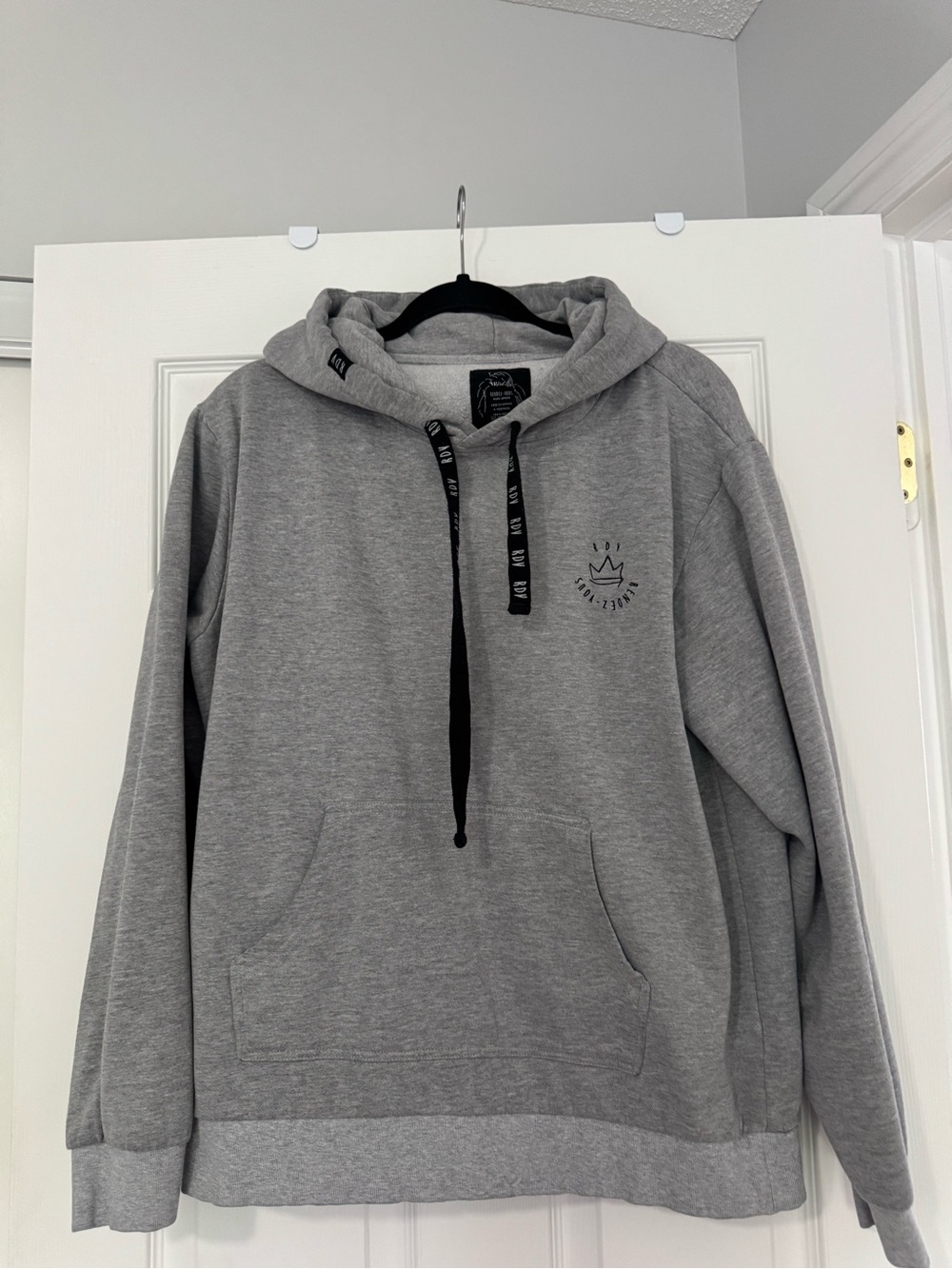 RdV Grey Hooded Pullover Sweatshirt with Subtle Logo size L